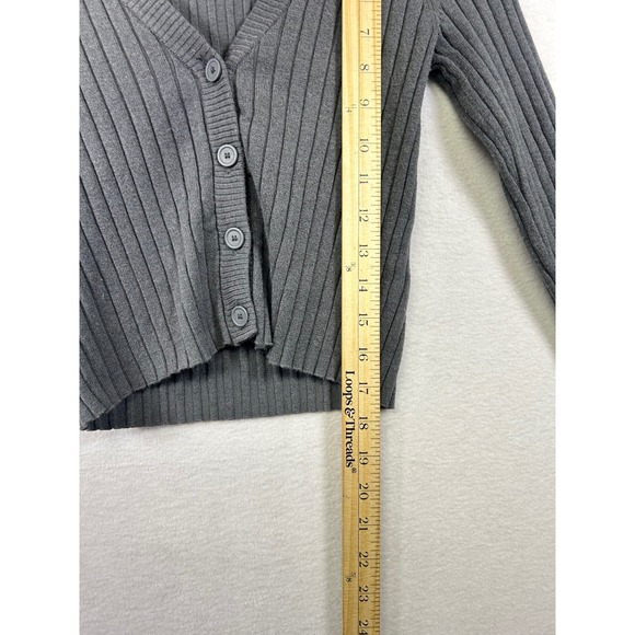 Aerie Ribbed Cropped Cardigan Gray Long Sleeve V‎ Neck Button Up XS - Picture 7 of 8